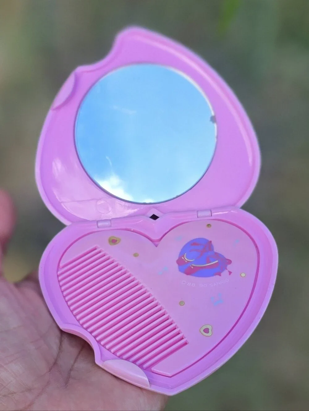 SUPER RARE 1988 SANRIO ballet slippers pink heart shaped compact with mirror
